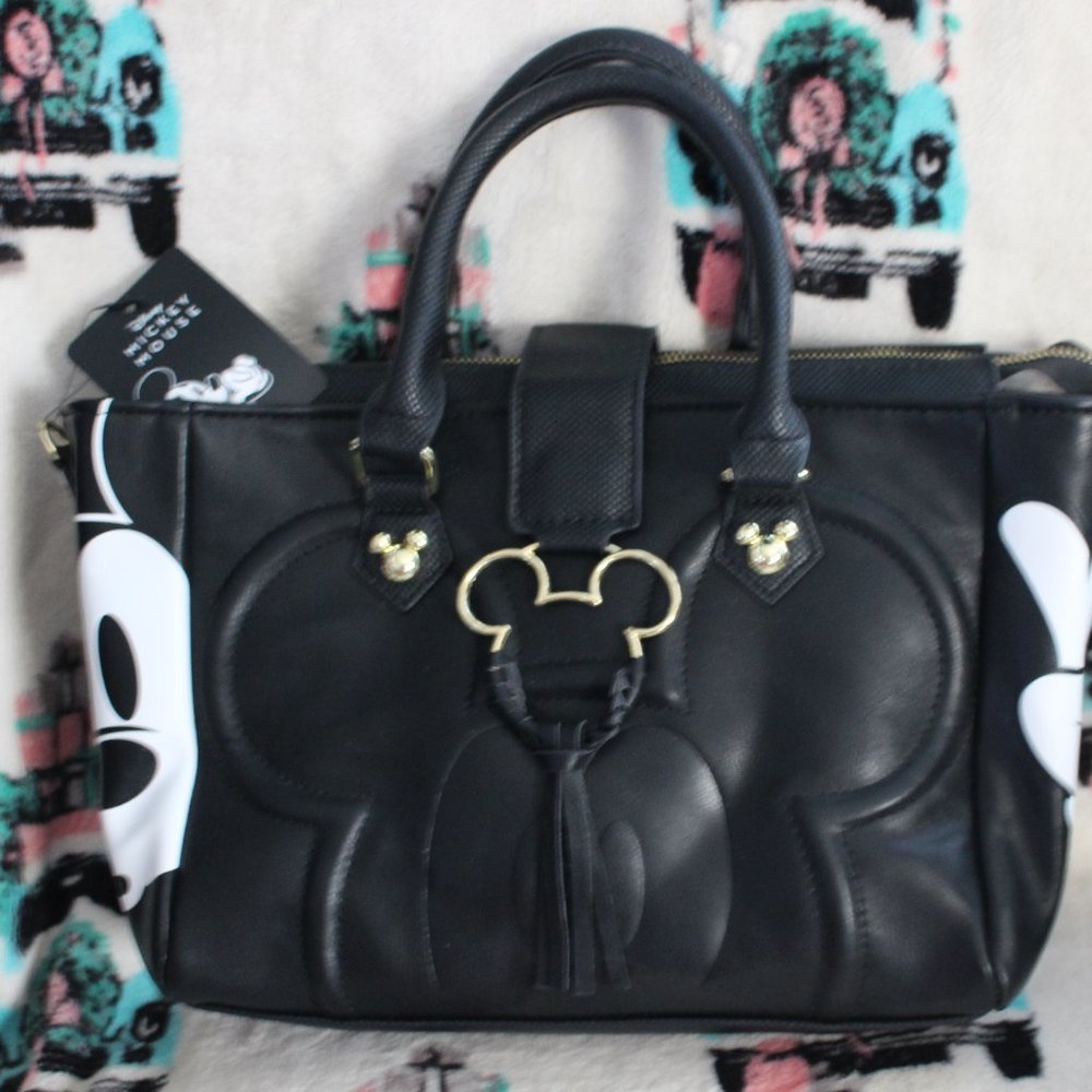 NWT Disney Mickey Mouse Crossbody Handbag Adorable